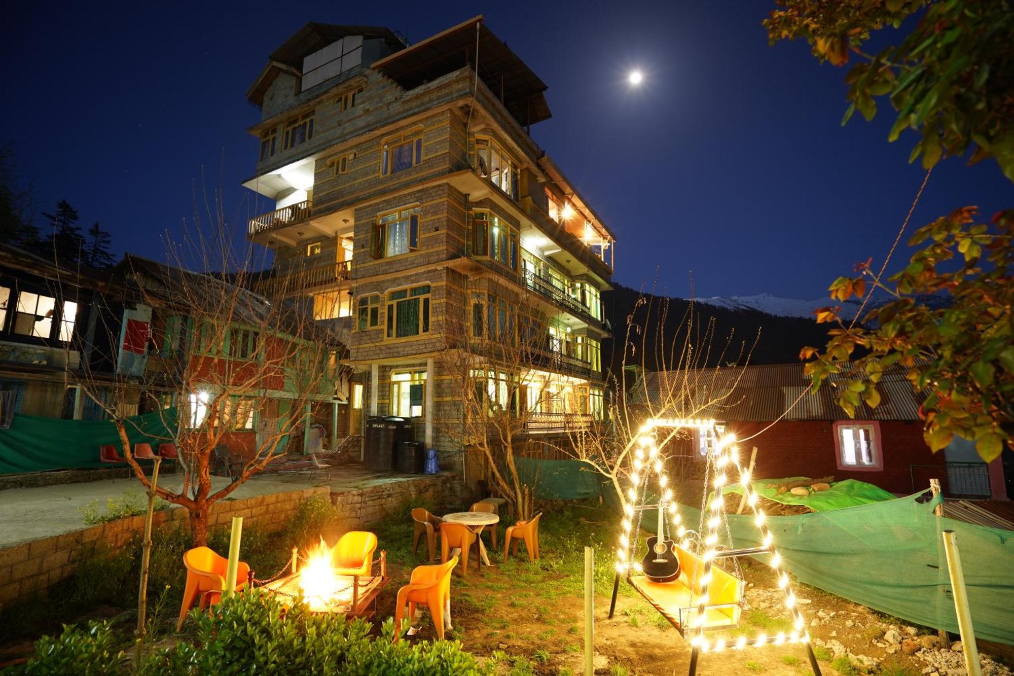 Woods Villa Cottage, Manali Extérieur photo