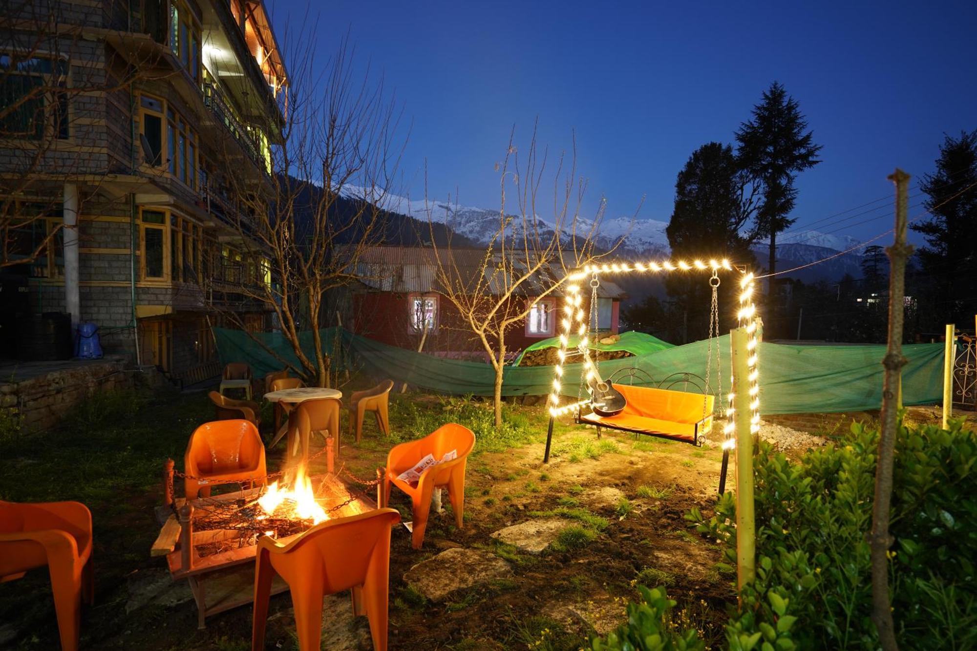 Woods Villa Cottage, Manali Extérieur photo