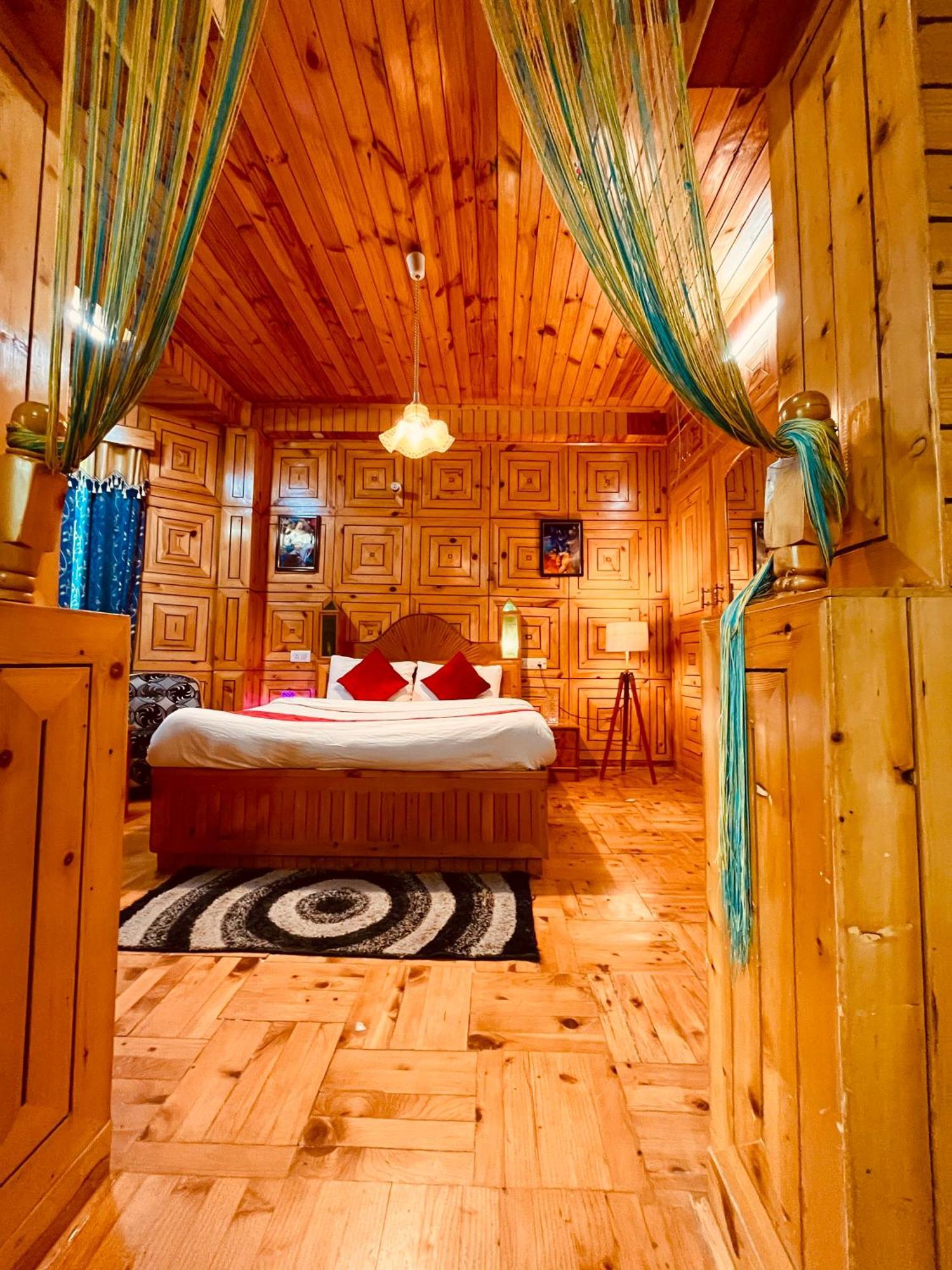Woods Villa Cottage, Manali Extérieur photo