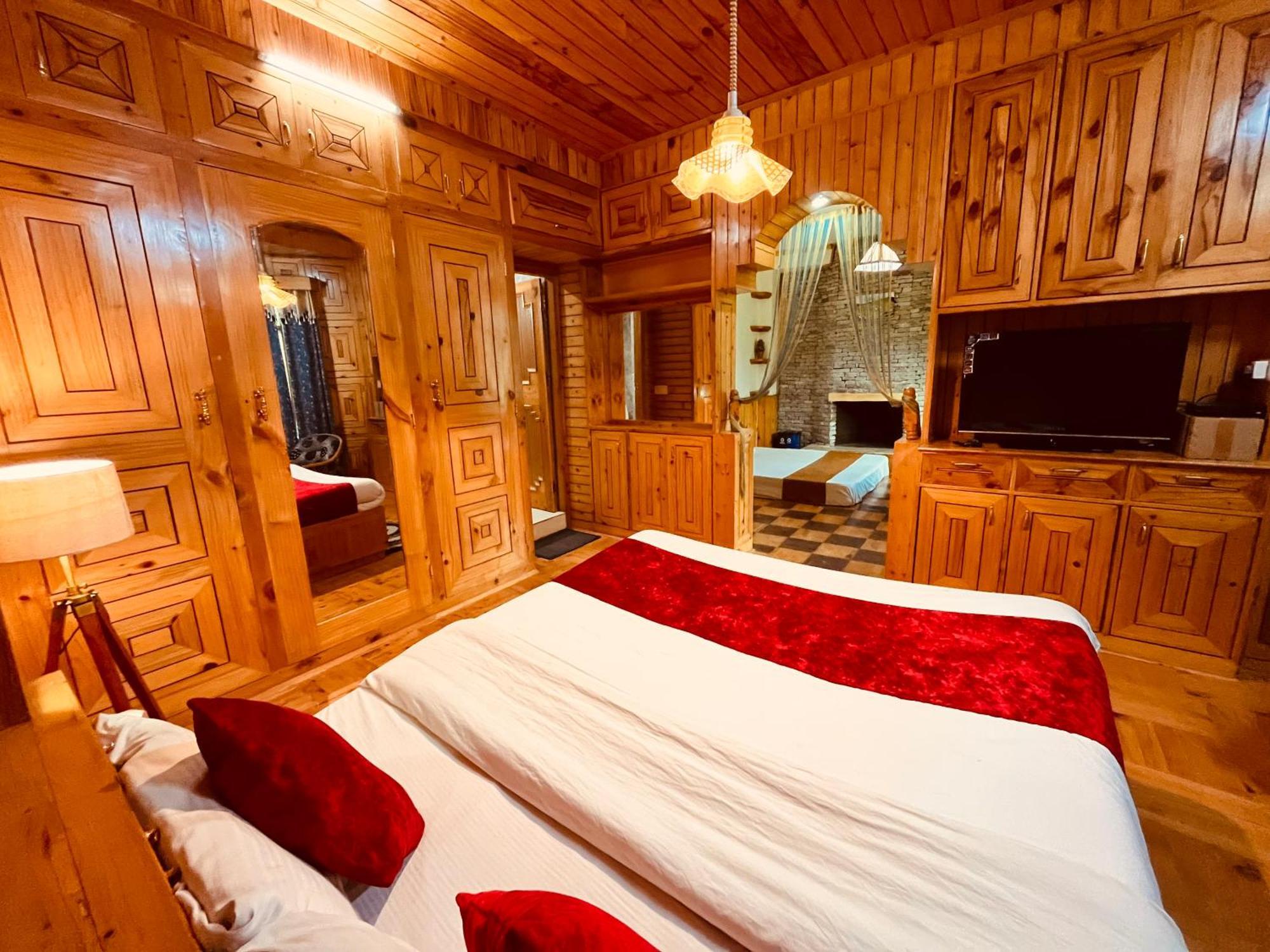 Woods Villa Cottage, Manali Extérieur photo